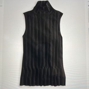 J Crew 365 stretch sleeveless turtleneck